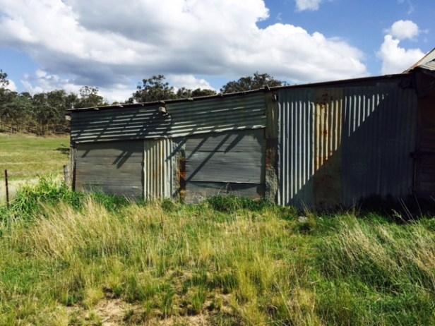 hill-end-turnoff-iron-shed-1